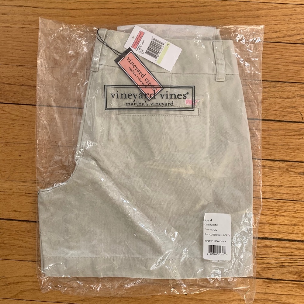 NWT Khaki Vineyard Vines Shorts